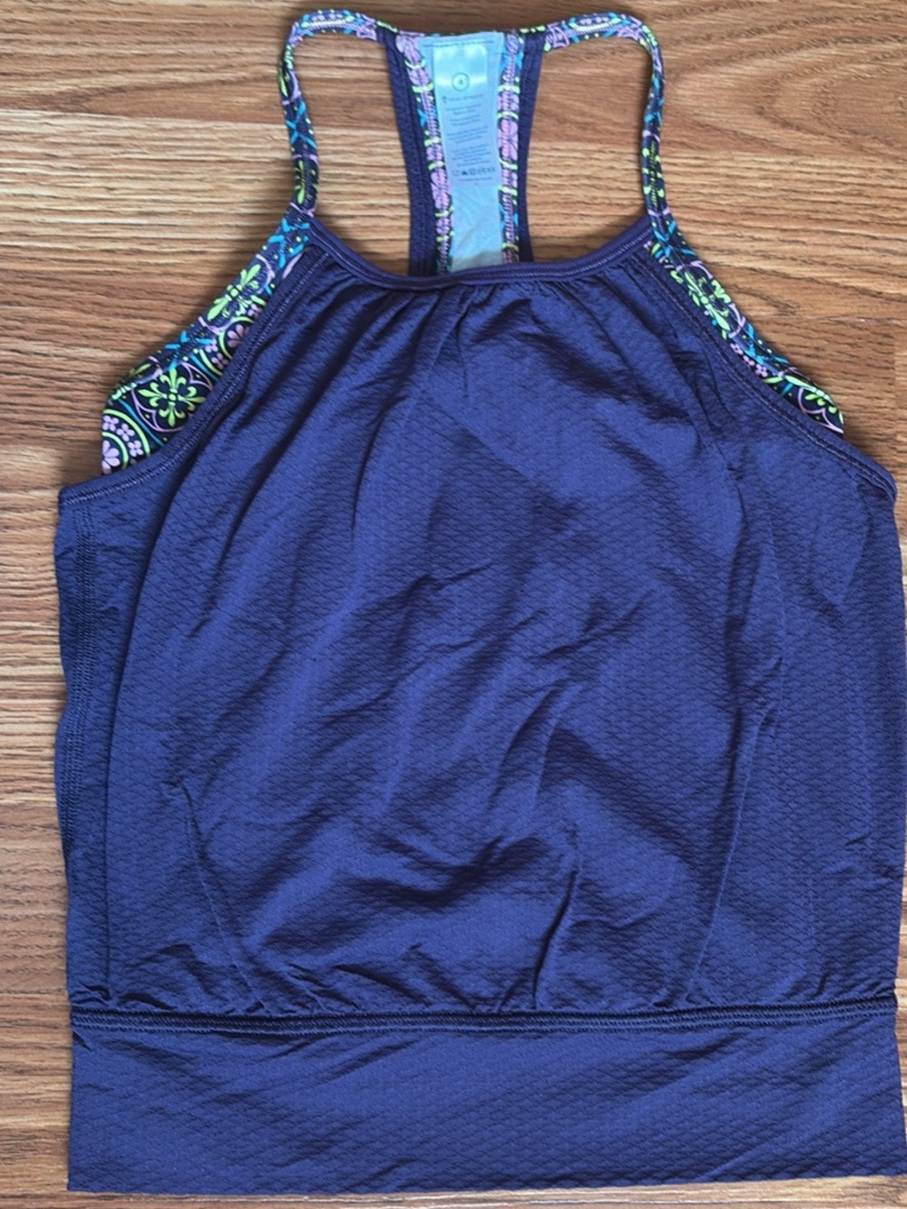 Size 4 ivivva bundle of 2 shorty longs and 2 double Dutch tanks